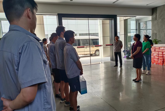 Sympathy Activities of Zhenhai District General Labor Union Sympathy Activities of Zhenhai District General Labor Union